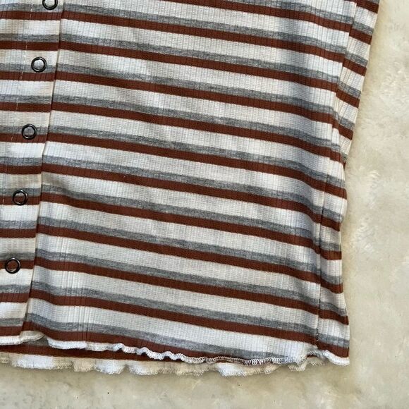 ✨Pink Republic Top - Picture 2 of 4